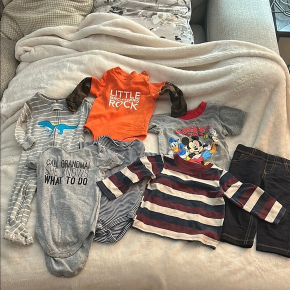 Other - Assorted Baby Clothing Set size 12 months